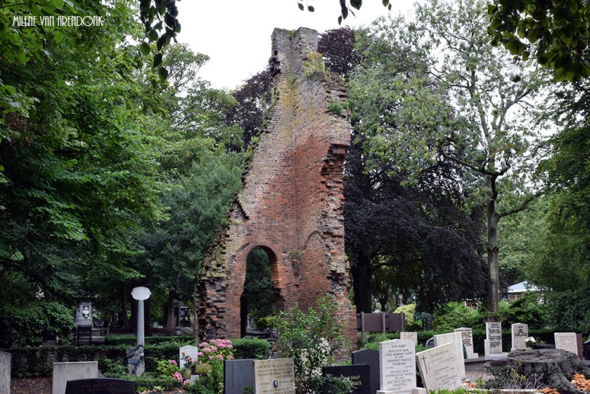 kerkje-begraafplaats-oud-eik-en-duinen